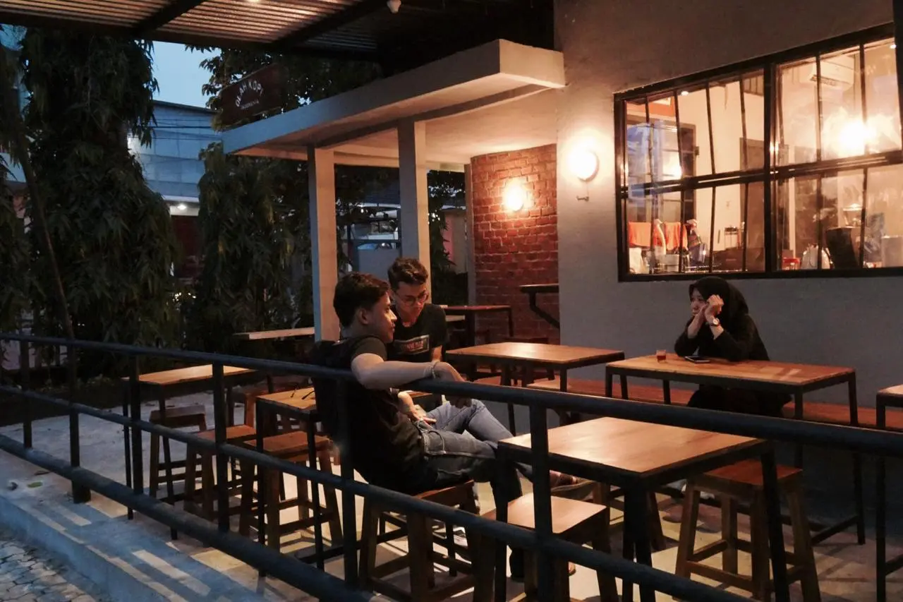 Anjay, kafe baru di Palembang ini! Manual brew-nya lebih mantap dari mesin, harganya murah sampe nangis. 4