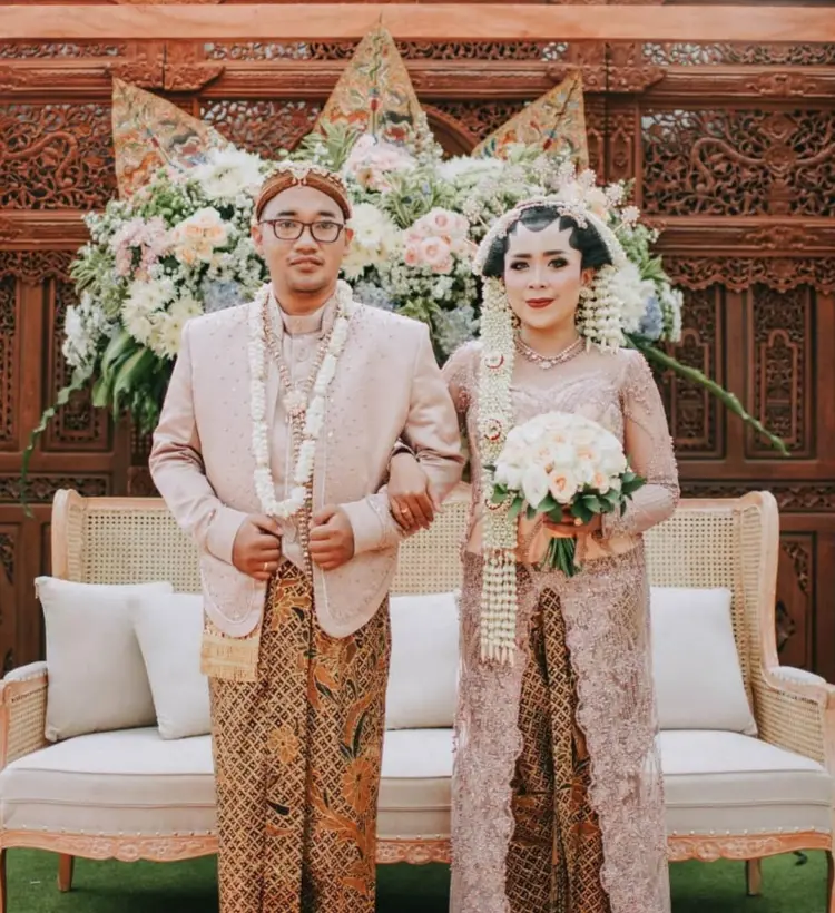 Kharisma Make Up MUA 1