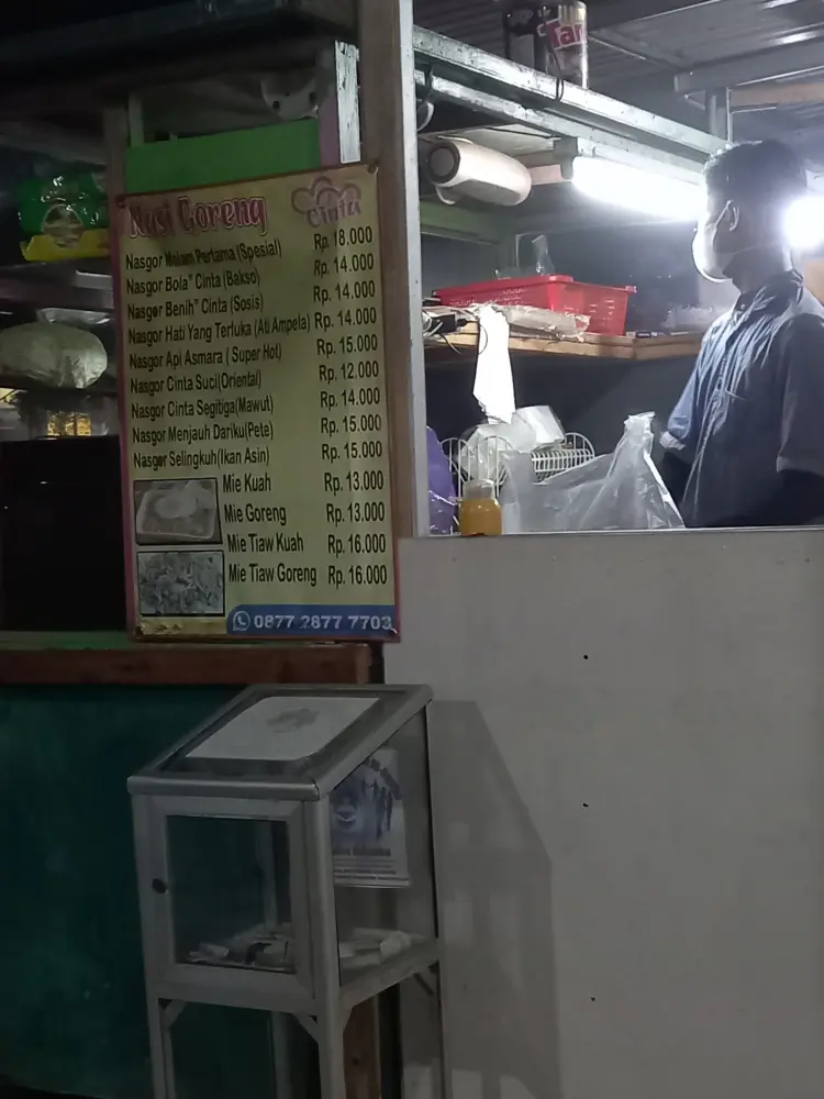 Warung Nasi Goreng Cinta 6