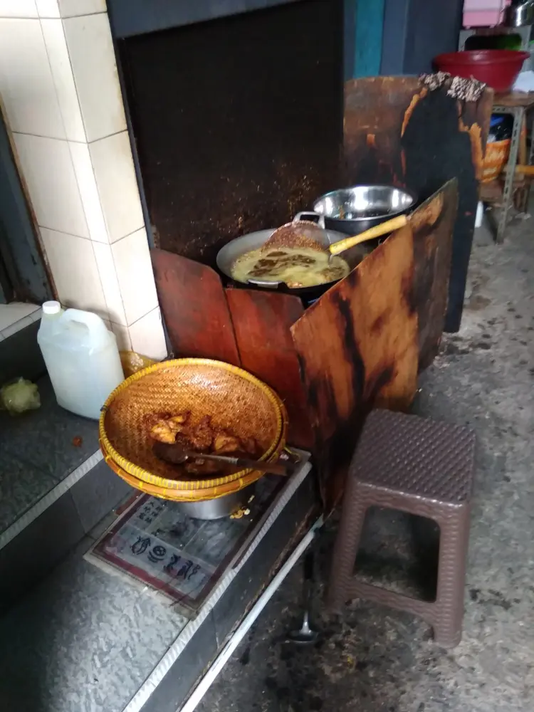 Nasi Uduk Bu Amah 6