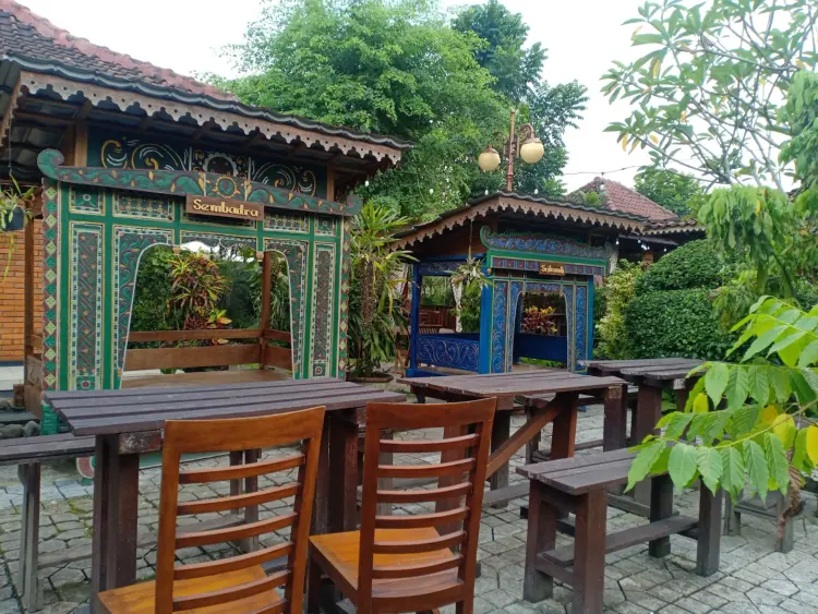 Omah Eyang Resto 10