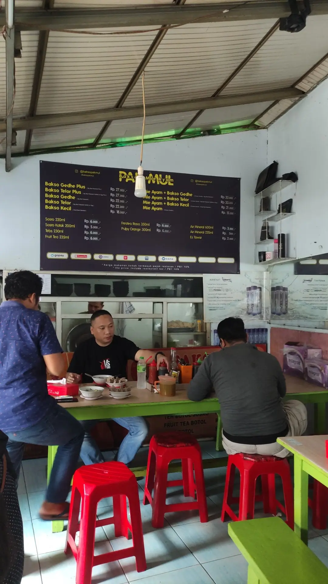 Healed by an old-school Bakso with beef cracklings on the streets of Lampung. 2