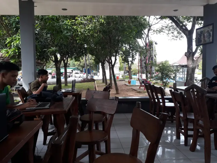 Wi-Fi Corner UPT Alun-Alun Ngawi 10