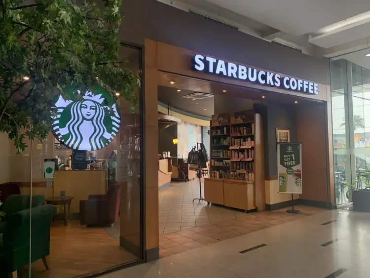 Starbucks, Pluit Junction 1