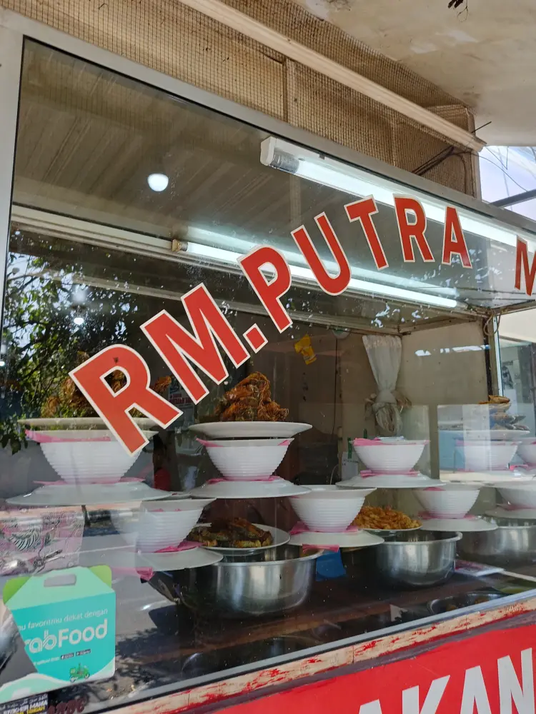 Rumah Makan Padang Putra Minang 2