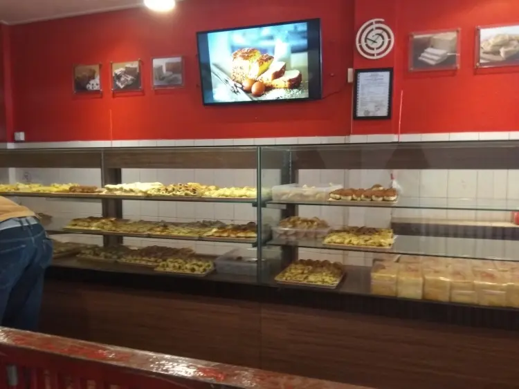 Roti Unyil - Venus Bakery, Pasar Anyar 3