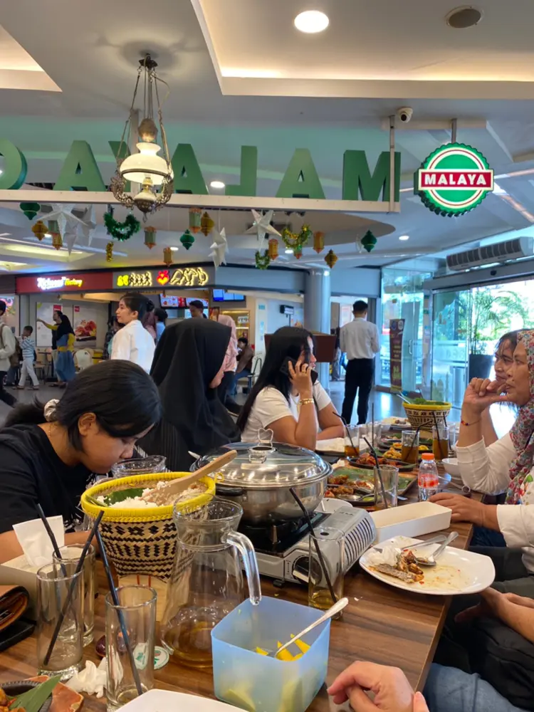 4.8 stars on Google? The wait at this Batam chain gave me internal damage.