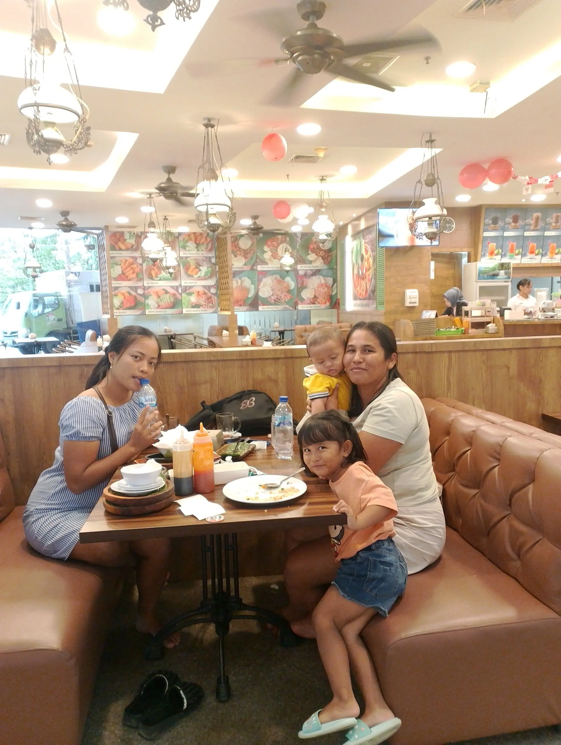 4.8 stars on Google? The wait at this Batam chain gave me internal damage. 4