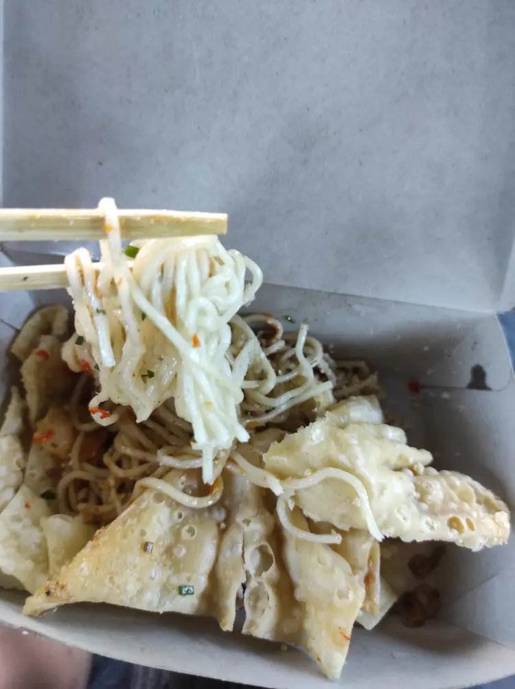 Mie Gacoan Karawang 9