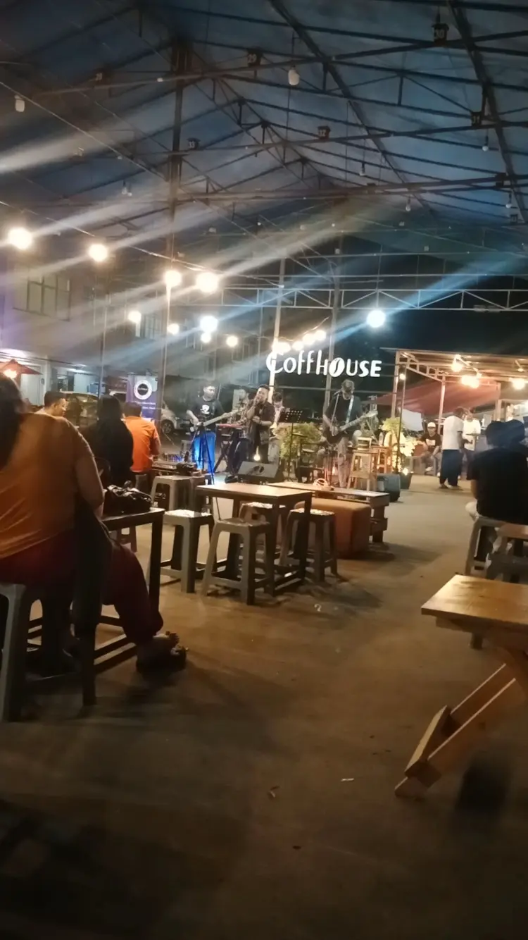 Coffhouse Cengkareng 3