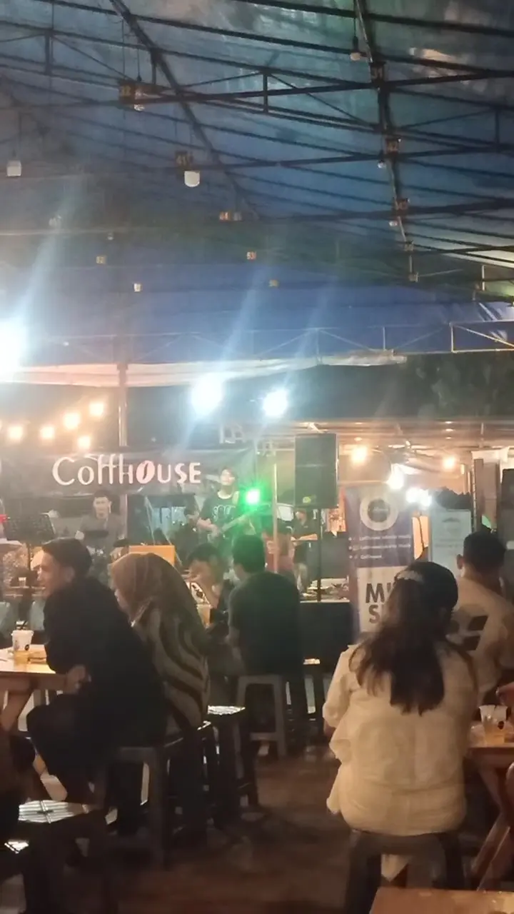 Coffhouse Cengkareng 8