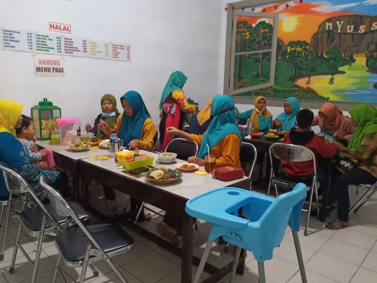 Warung Makan Nyuss 4