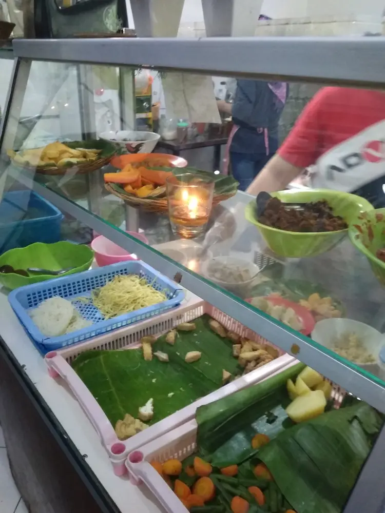 Warung Makan Nyuss 10