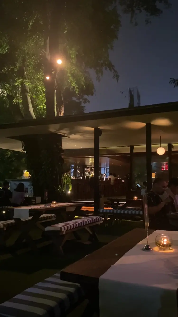 CORK&SCREW COUNTRY CLUB 7