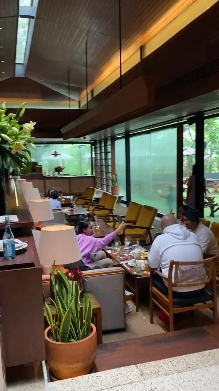 CORK&SCREW COUNTRY CLUB 3