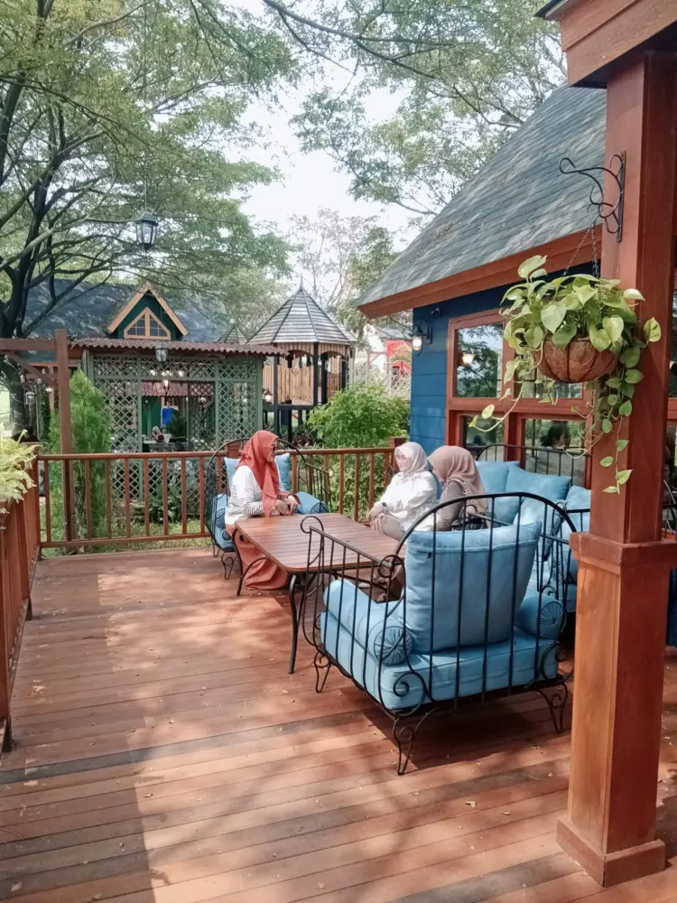 Vilo Lakeside Cimanggis 6