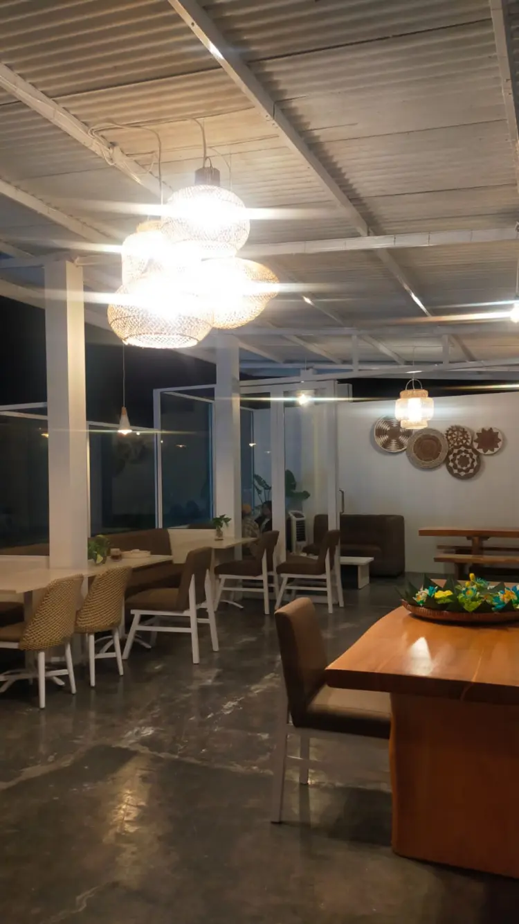 Dhayo Coffee & Space 5