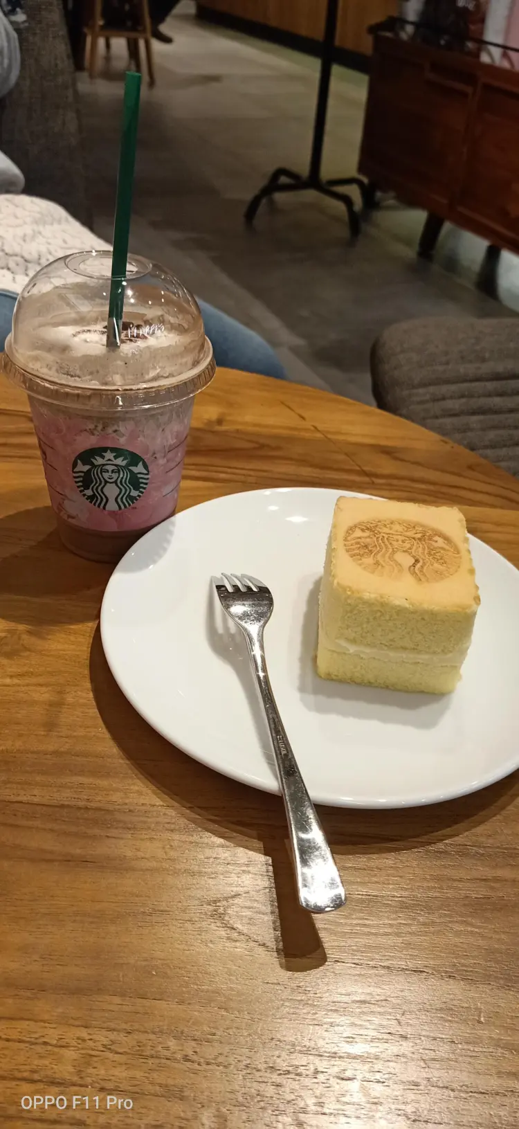 Food Junction Grand Pakuwon 4