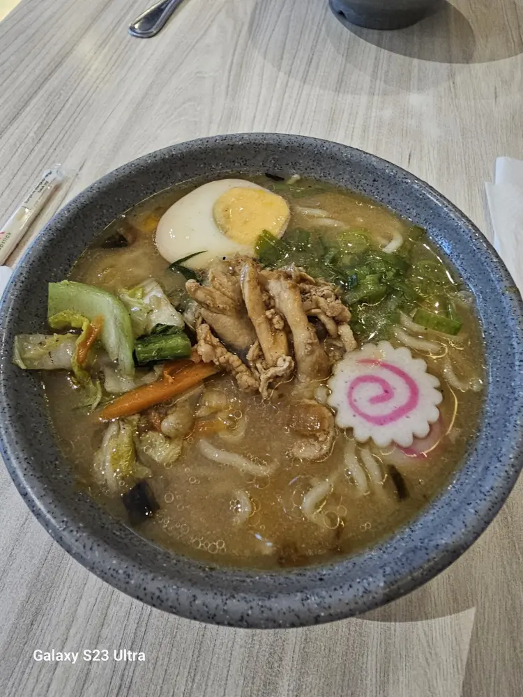 Food Junction Grand Pakuwon 8