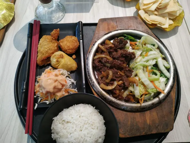 Food Junction Grand Pakuwon 9