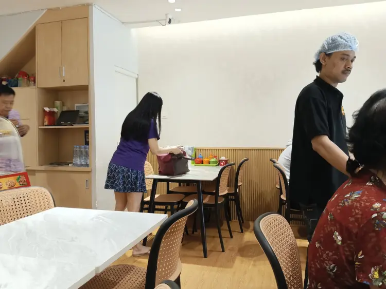 69MieTarikMedan, Pluit Kencana 3