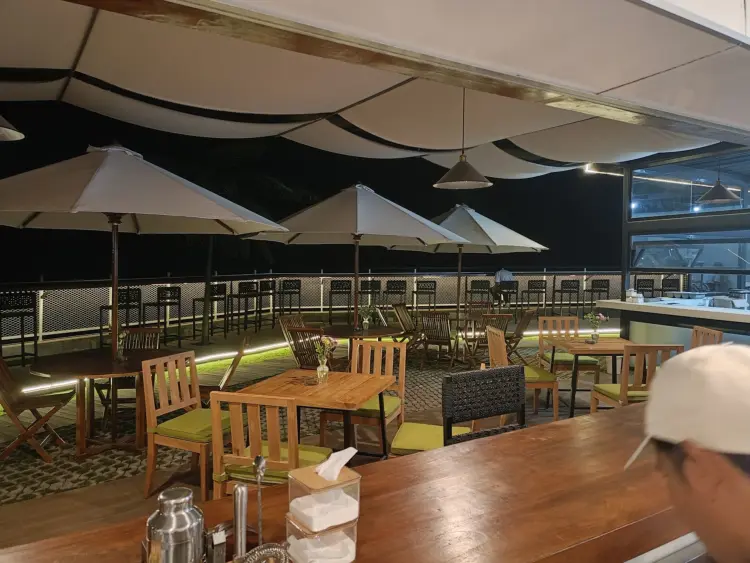 Payung Langit tea resto & camp 1