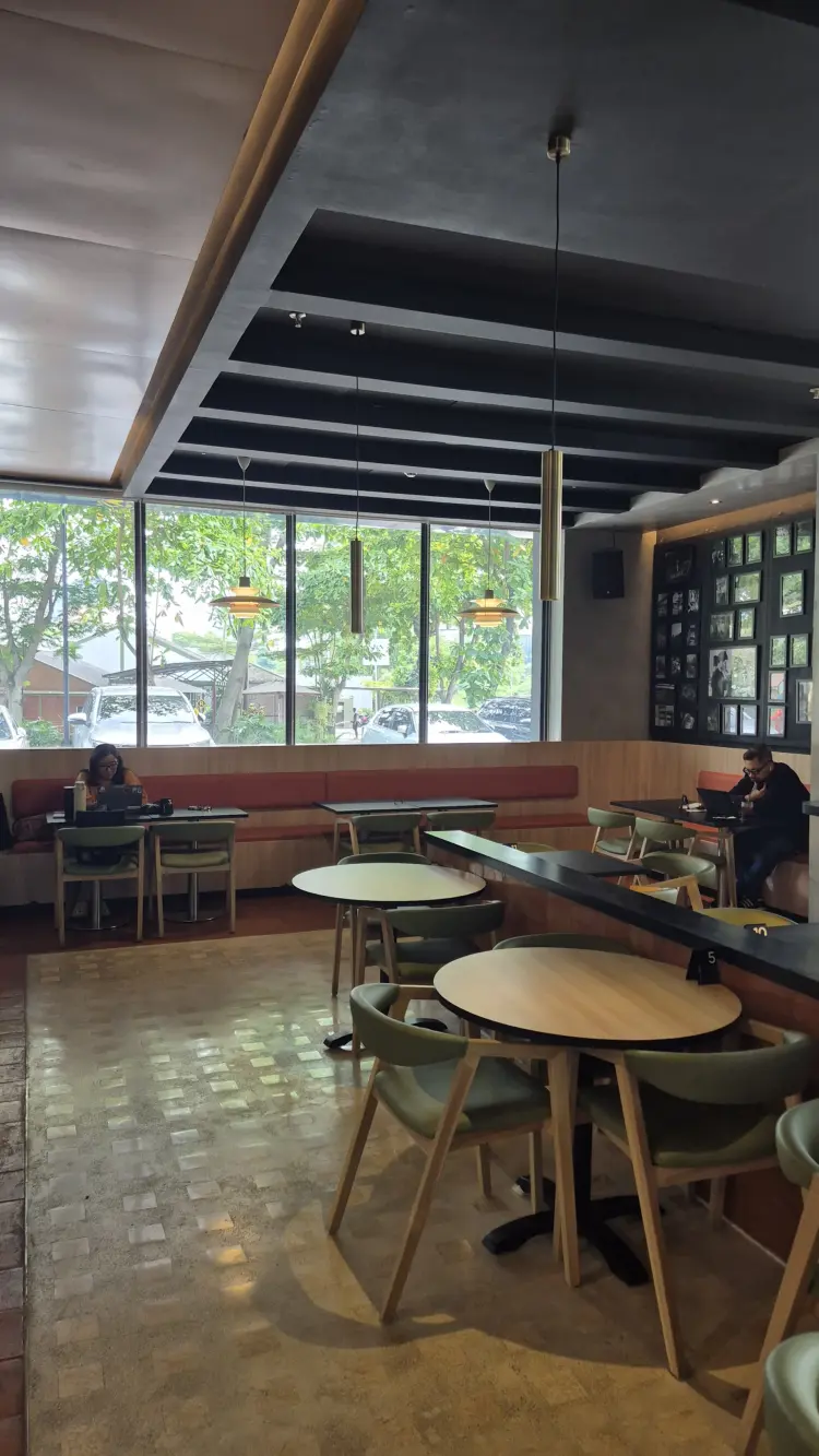 Jakarta Coffee House Alam Sutera 9