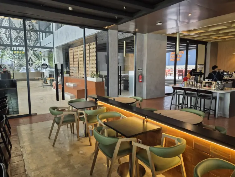 Jakarta Coffee House Alam Sutera 8