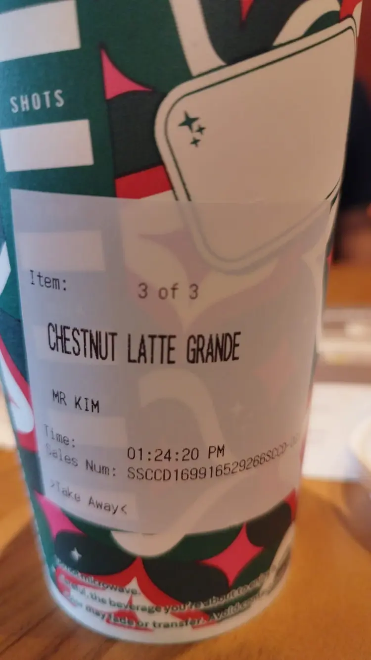 Starbucks - Summarecon Villaggio Outlets 2