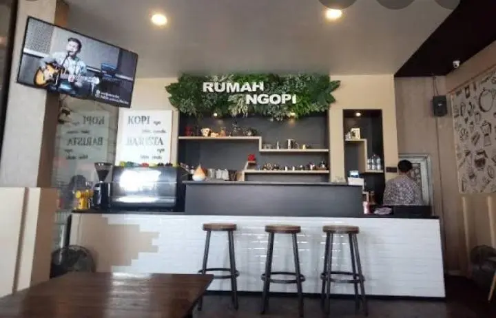 RUMAH NGOPI / BAM CAFE 5