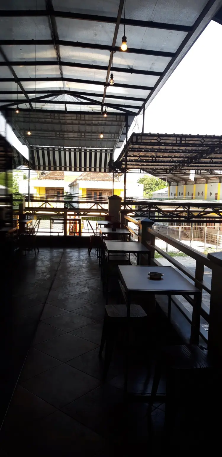 RUMAH NGOPI / BAM CAFE 2