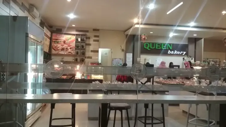 Queen Bakery Purwokerto 5