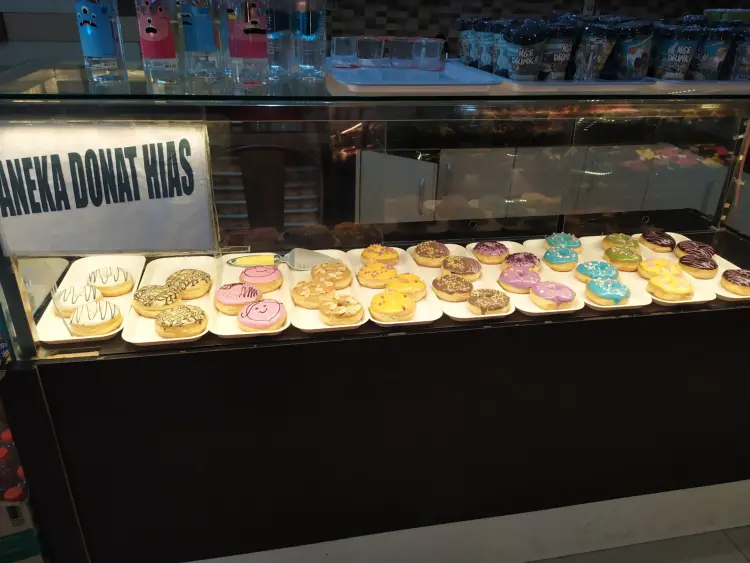 Queen Bakery Purwokerto 3