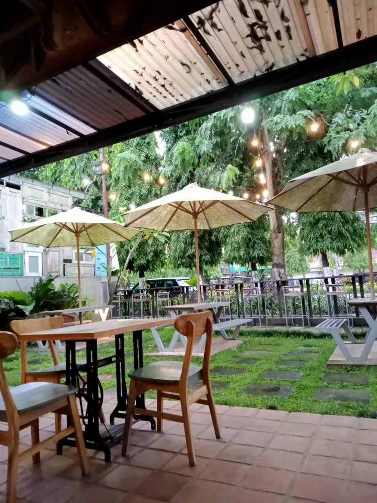 Sekarep Cafe & Eatery 5