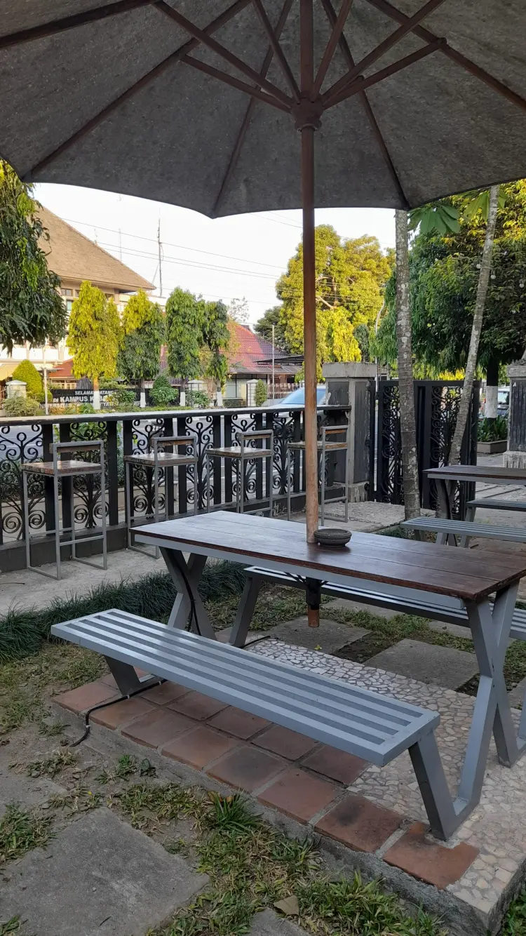 Sekarep Cafe & Eatery 7