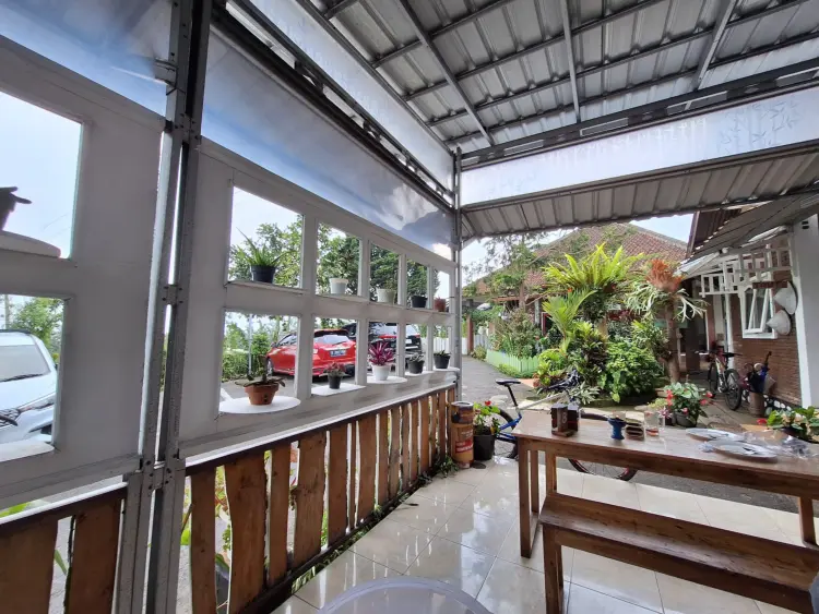 Waroeng Nggoenoeng Restaurant 5