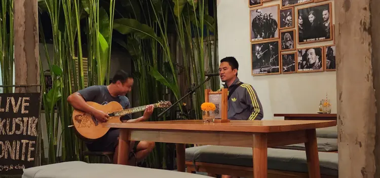 Dijumah Cafe Bali 10