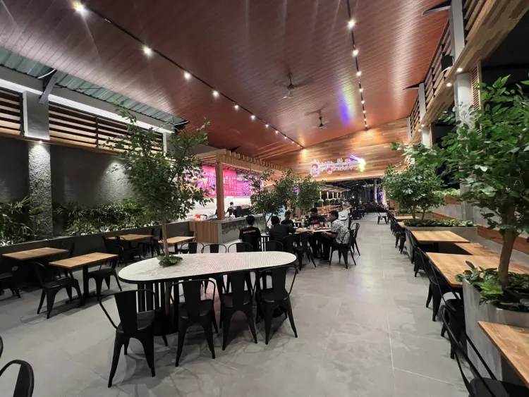 Wizzmie MERR Surabaya 1