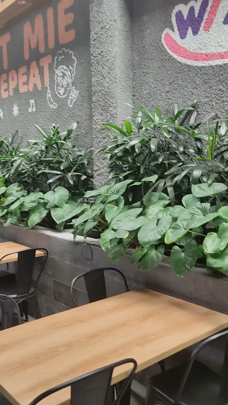 Wizzmie MERR Surabaya 4