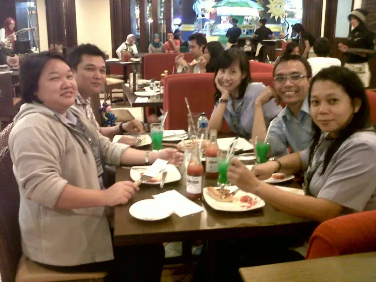 Pizza Hut - Lippo Supermall Karawaci 9