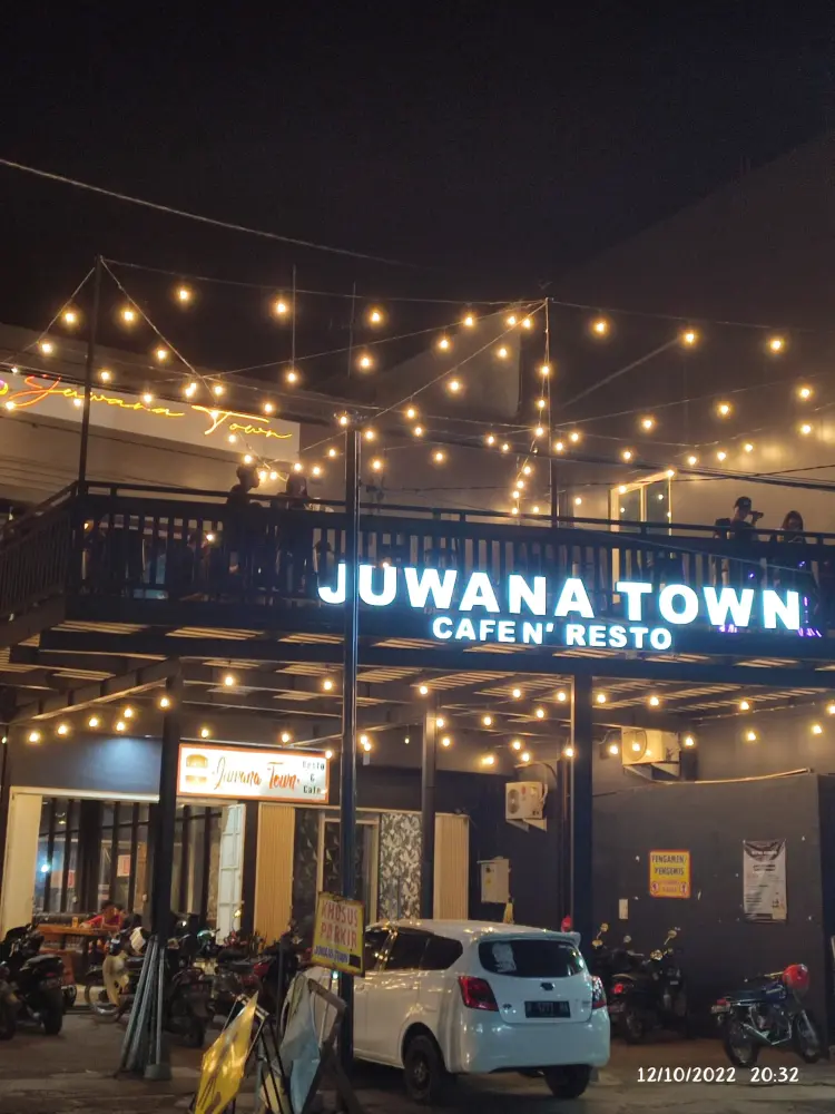 Juwana Town Cafe & Resto 1