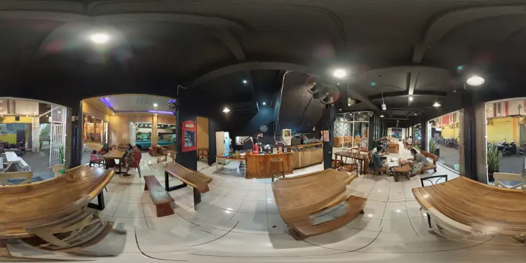 Juwana Town Cafe & Resto 3