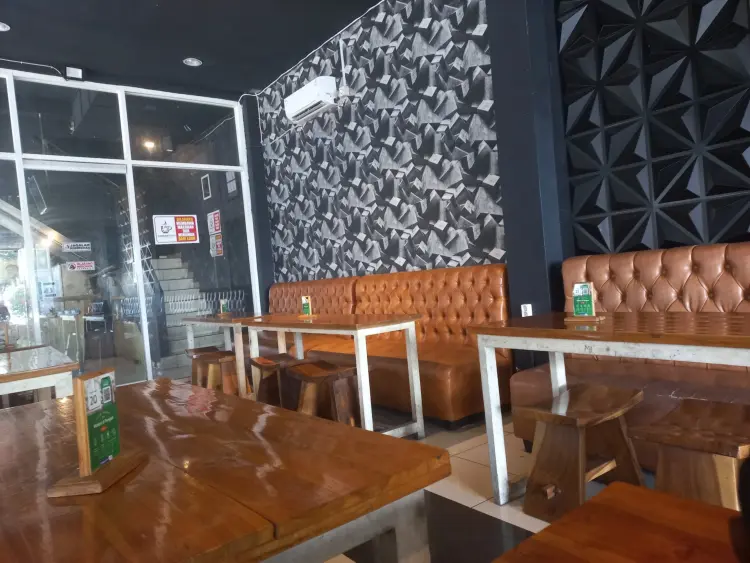 Juwana Town Cafe & Resto 2