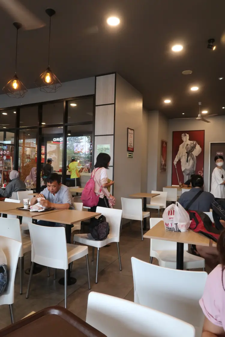 KFC Box Harbour Bay 4