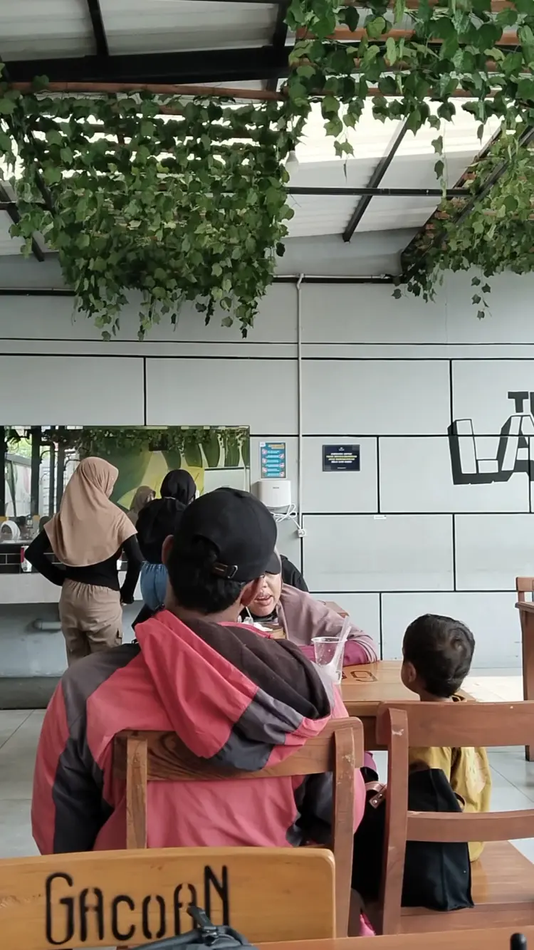 Mie Gacoan Bekasi - Golden City 3