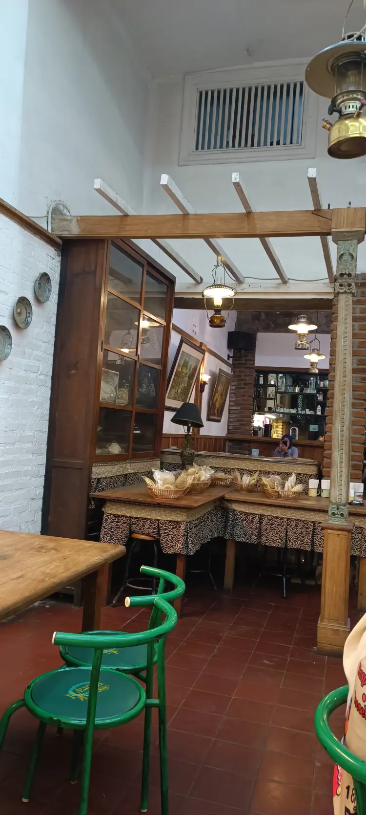 Warung Ayam Penyet Ibu Tris 9