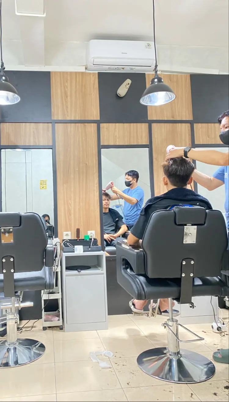 The Ajudan Barbershop & Reflexology 1