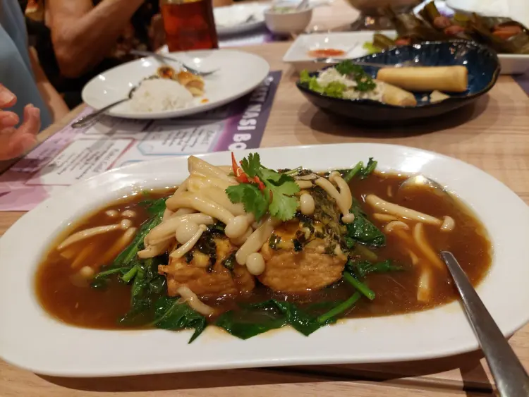 Horapa Seafood & Thai Kitchen 4