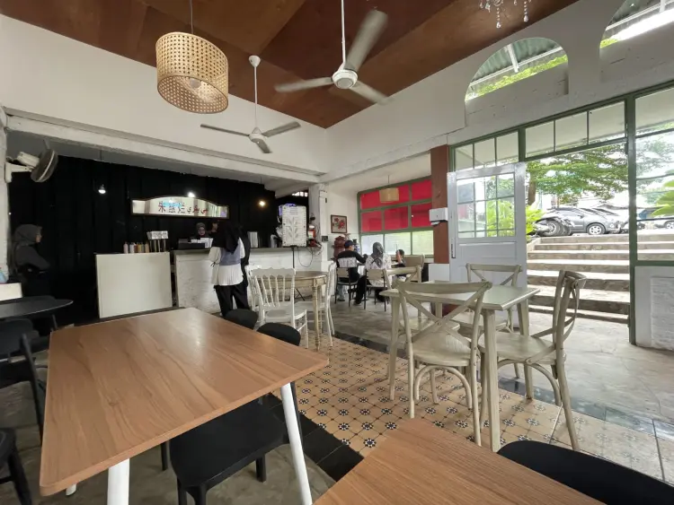 Kedai Roti Ibu Saya 5