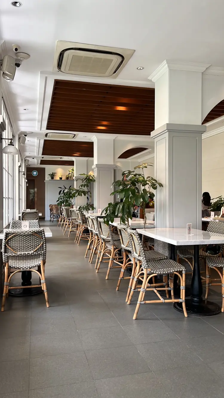 Hello Sunday Metropole 6